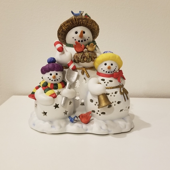 PARTYLITE SNOWBELL TEALIGHT HOLDER P7702